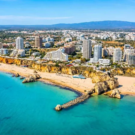 Rocha Beachfront بورتيماو